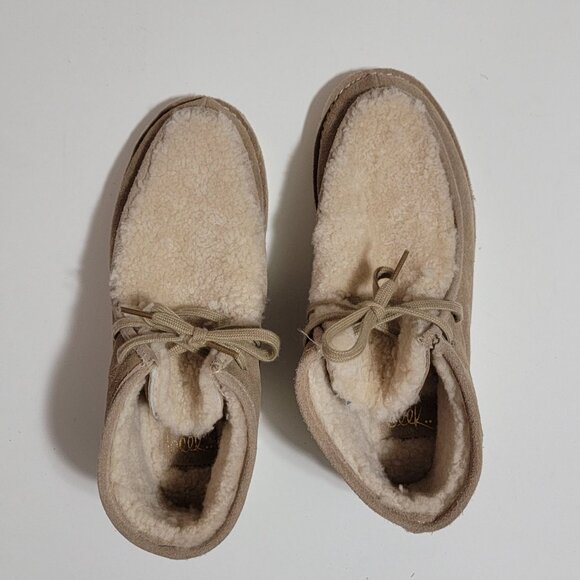 NEW Beek Alpine Swift Bootie Womens 8 Shearling Cozy Tan Suede Warm Outdoors - Picture 4 of 9